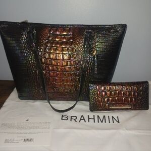 Brahmin med asher black pearl- matching handbag & wallet